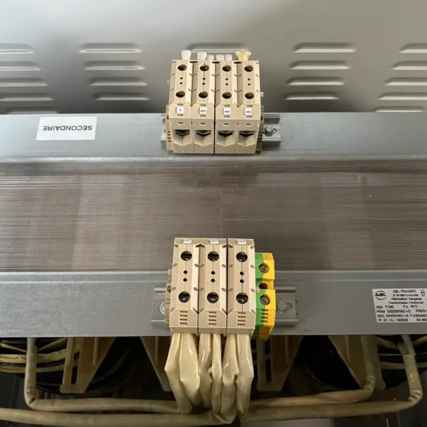 Transformateur d'isolement triphasé 400V -> 400V +N – Image 5